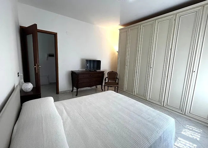 Bilocale Con Parcheggio Privato Vicino La Stazione Appartement Levanto